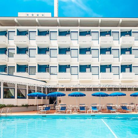 Hotel Medusa Splendid Lignano Sabbiadoro Bagian luar foto