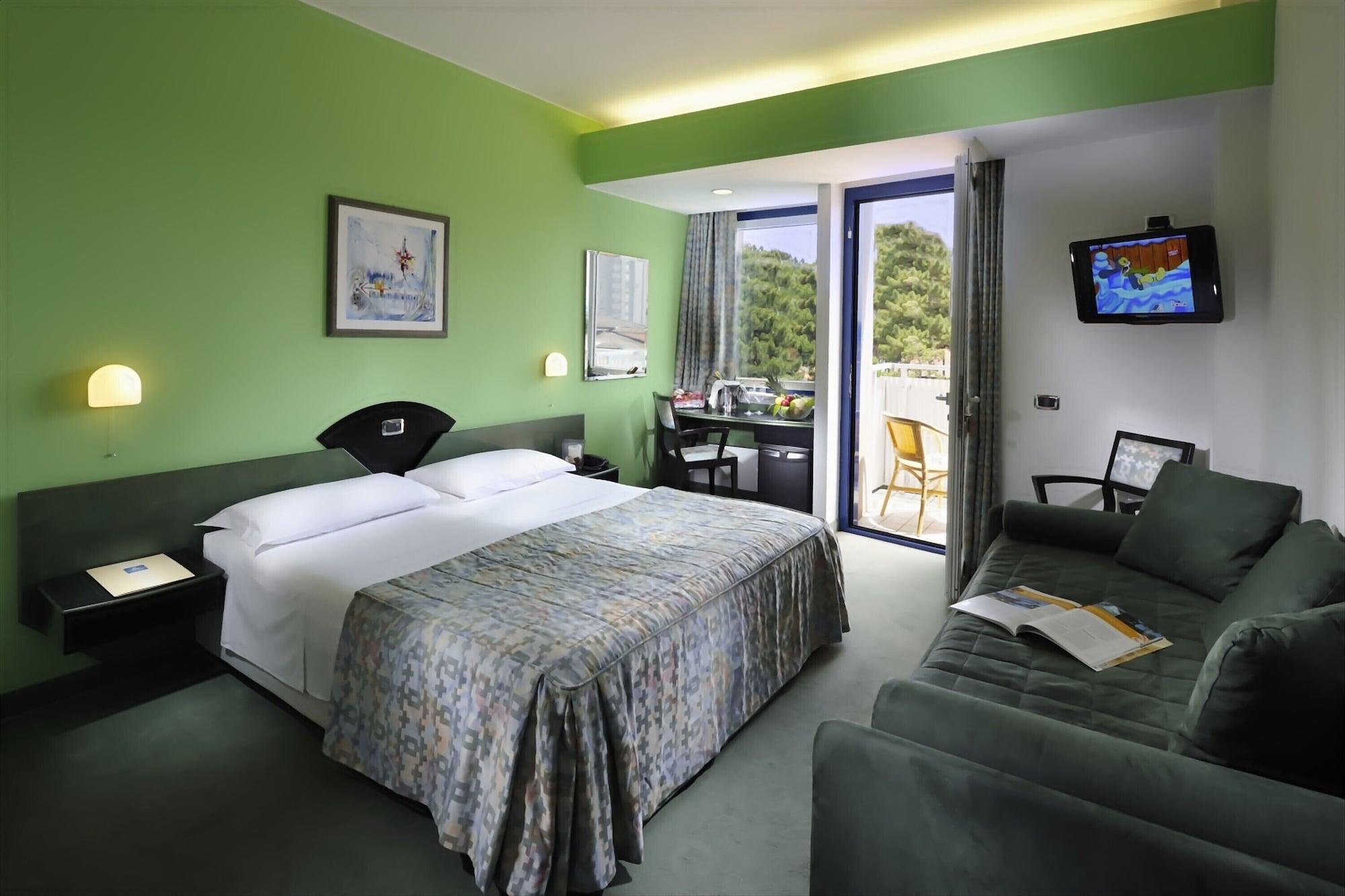 Hotel Medusa Splendid Lignano Sabbiadoro Bagian luar foto
