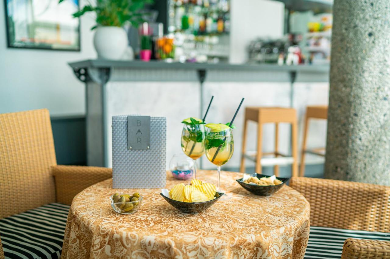 Hotel Medusa Splendid Lignano Sabbiadoro Bagian luar foto