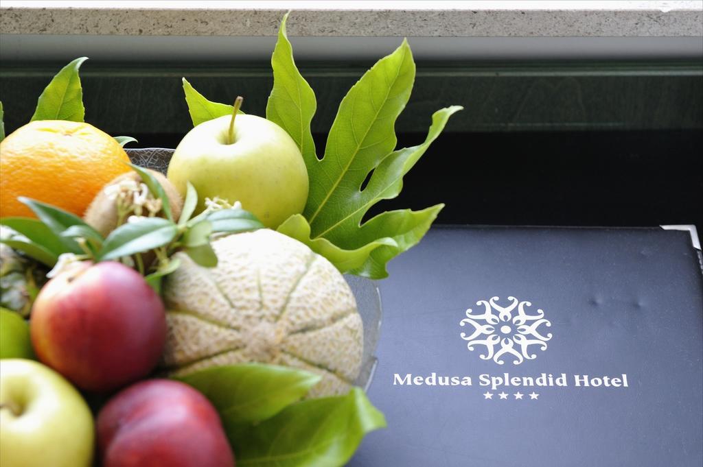 Hotel Medusa Splendid Lignano Sabbiadoro Bagian luar foto