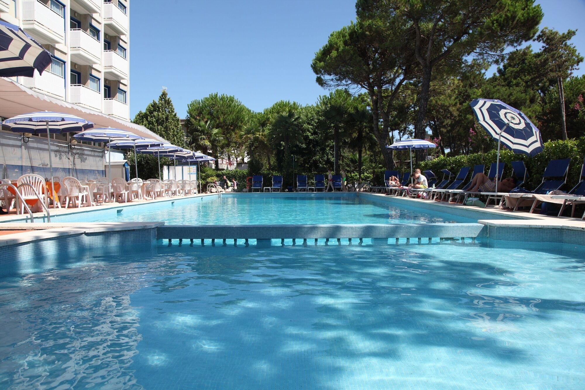 Hotel Medusa Splendid Lignano Sabbiadoro Bagian luar foto